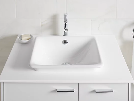 Lavabo de salle de bain rectangulaire pour pataugeoire Kohler Iron Plains avec dessous peint en blanc