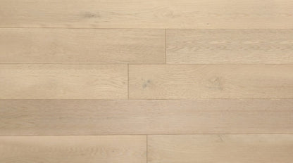 Plancher de bois franc Grandeur Collection Ultra Chêne du Sahara (bois franc d'ingénierie)