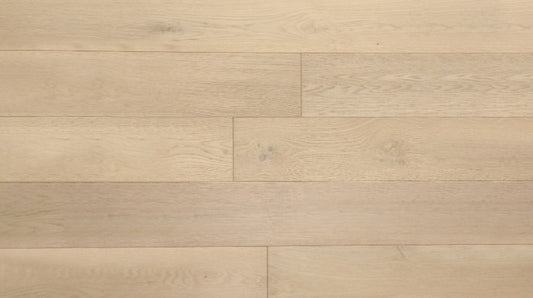 Plancher de bois franc Grandeur Collection Ultra Chêne du Sahara (bois franc d'ingénierie)