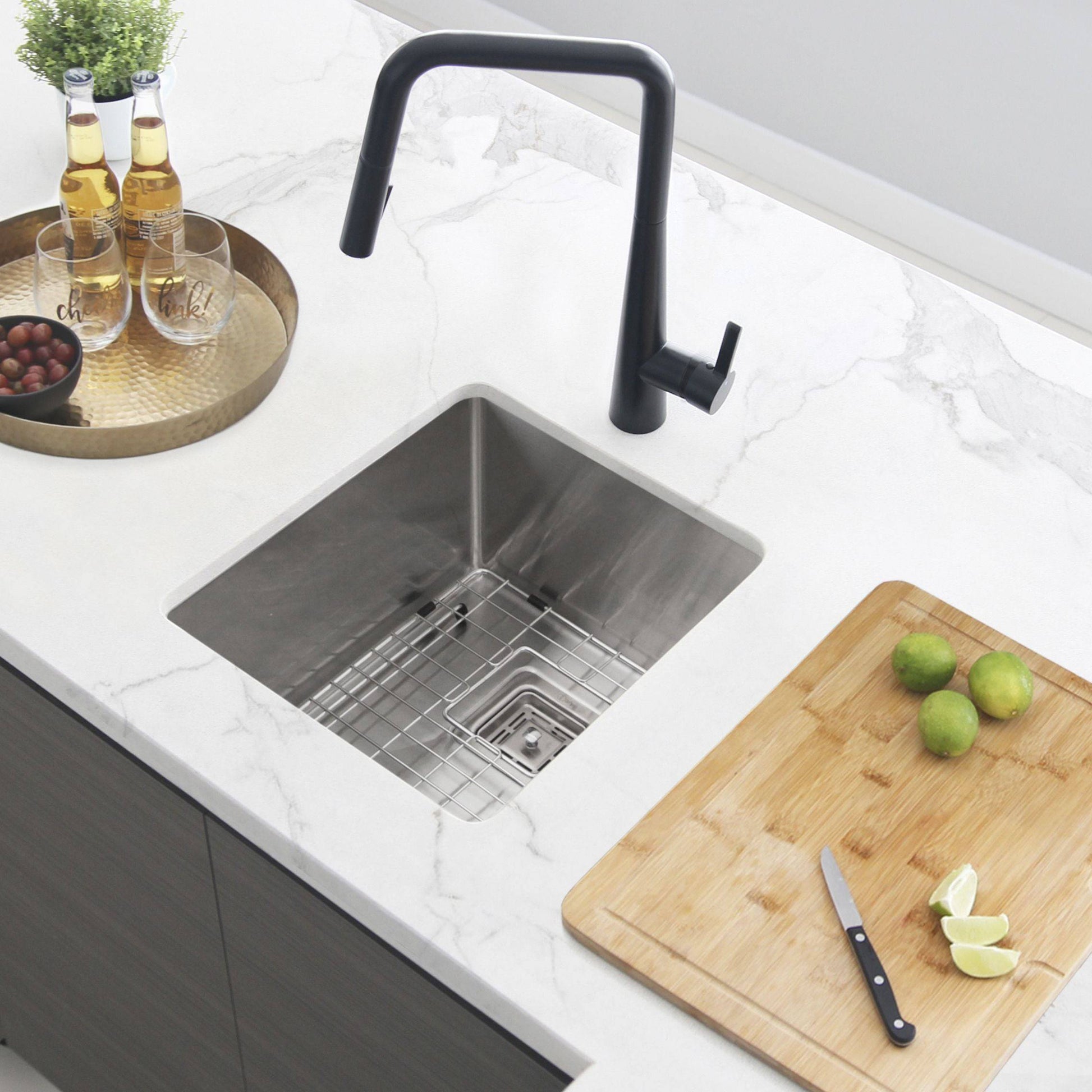 Stylish Kubo 16" x 18" Single Bowl Stainless Steel Kitchen Sink with Square Strainer S-509XG - Renoz