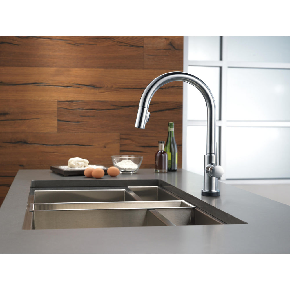 Delta TRINSIC VoiceIQ Single-Handle Pull-Down Kitchen Faucet with Touch2O Technology- Arctic Stainless