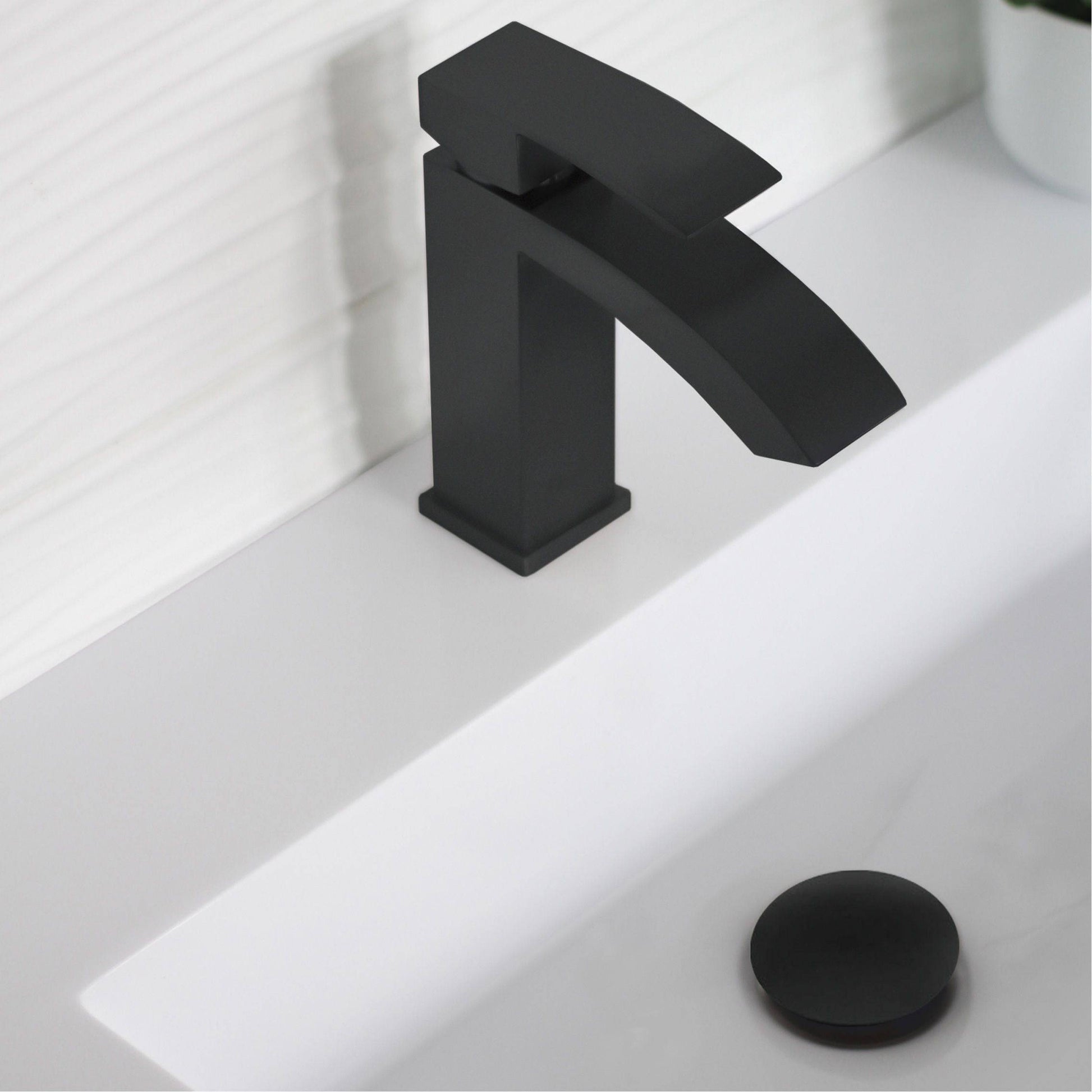 Stylish Pop-Up Drain with Overflow D-701N - Renoz