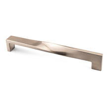 Marathon Hardware Twist Modern Pull (8111)