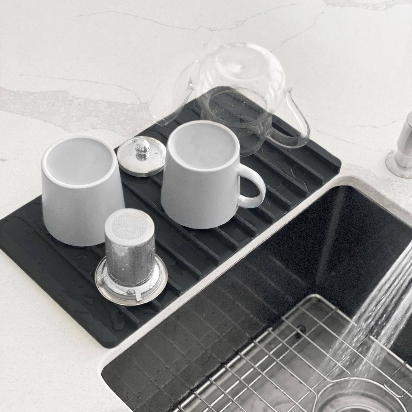 Stylish Silicone Drying Mat and Trivet, Black - Renoz